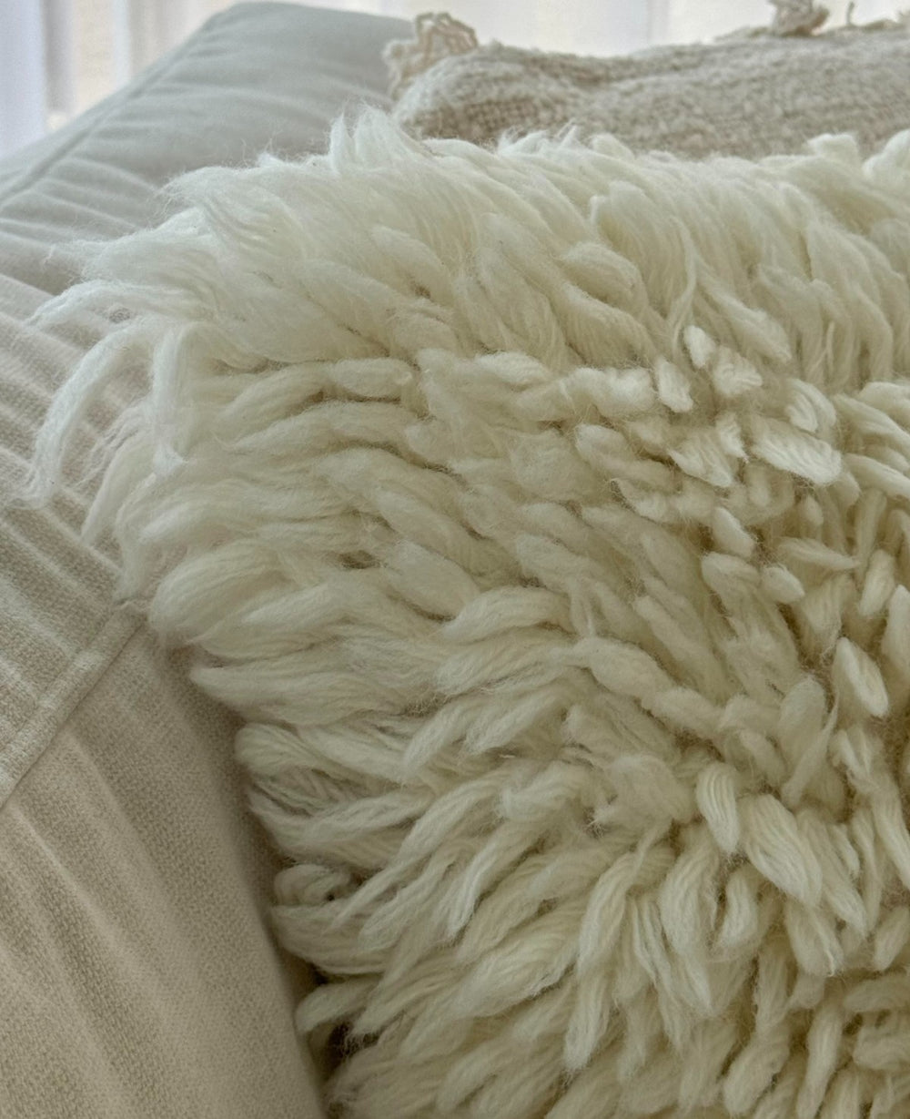 כרית פרווה LAUREN NATURAL