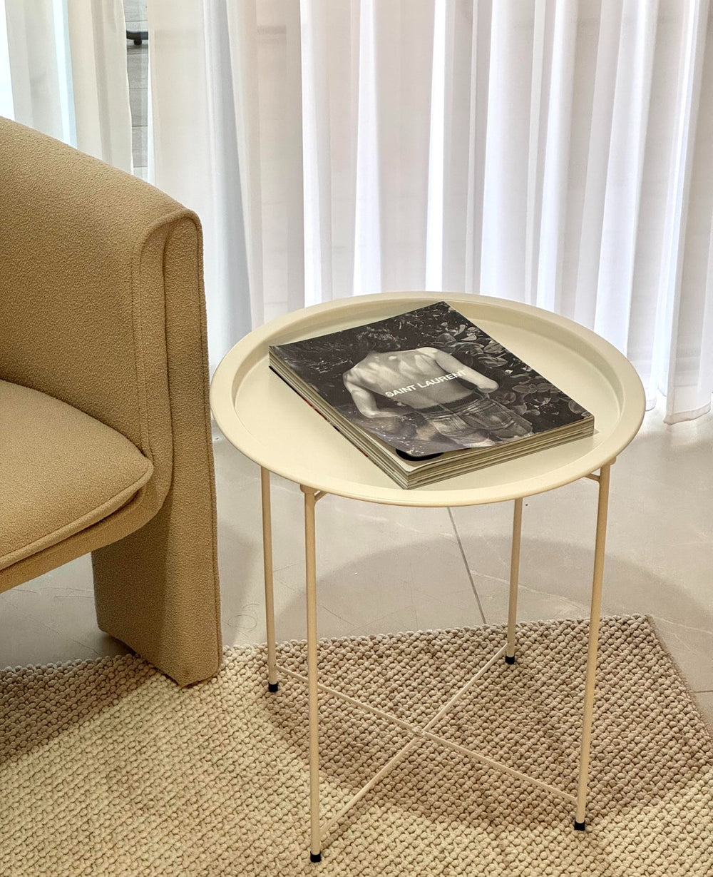 שולחן מטאל לבן