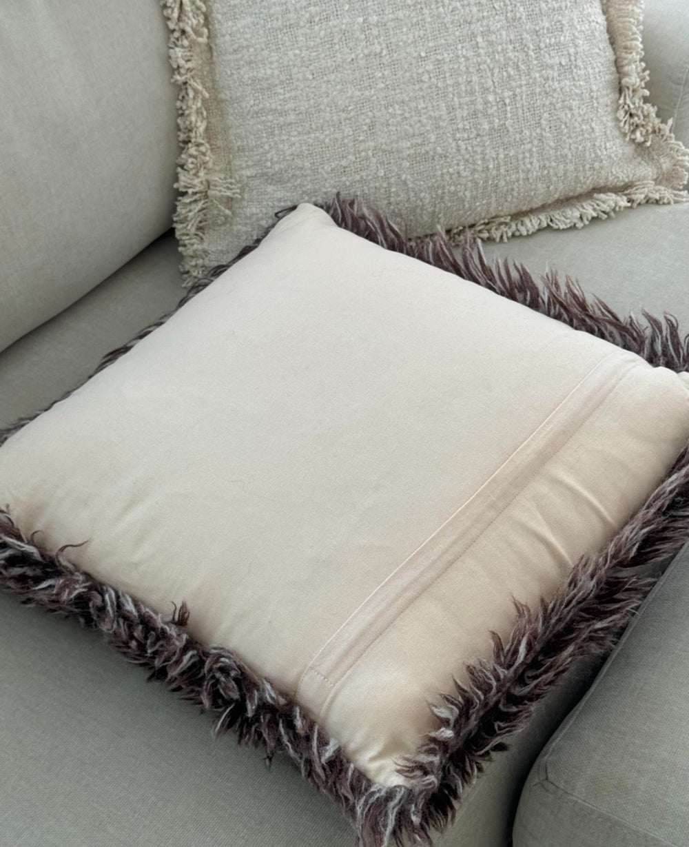 כרית פרווה LAUREN BROWN