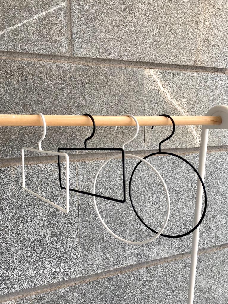 קולב מתכת מלבני