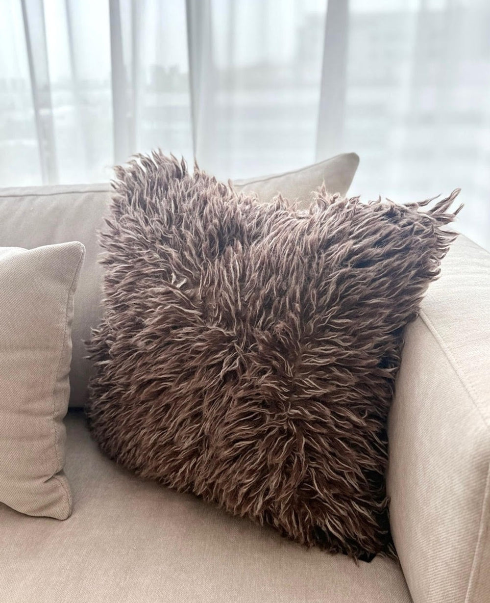 כרית פרווה LAUREN BROWN