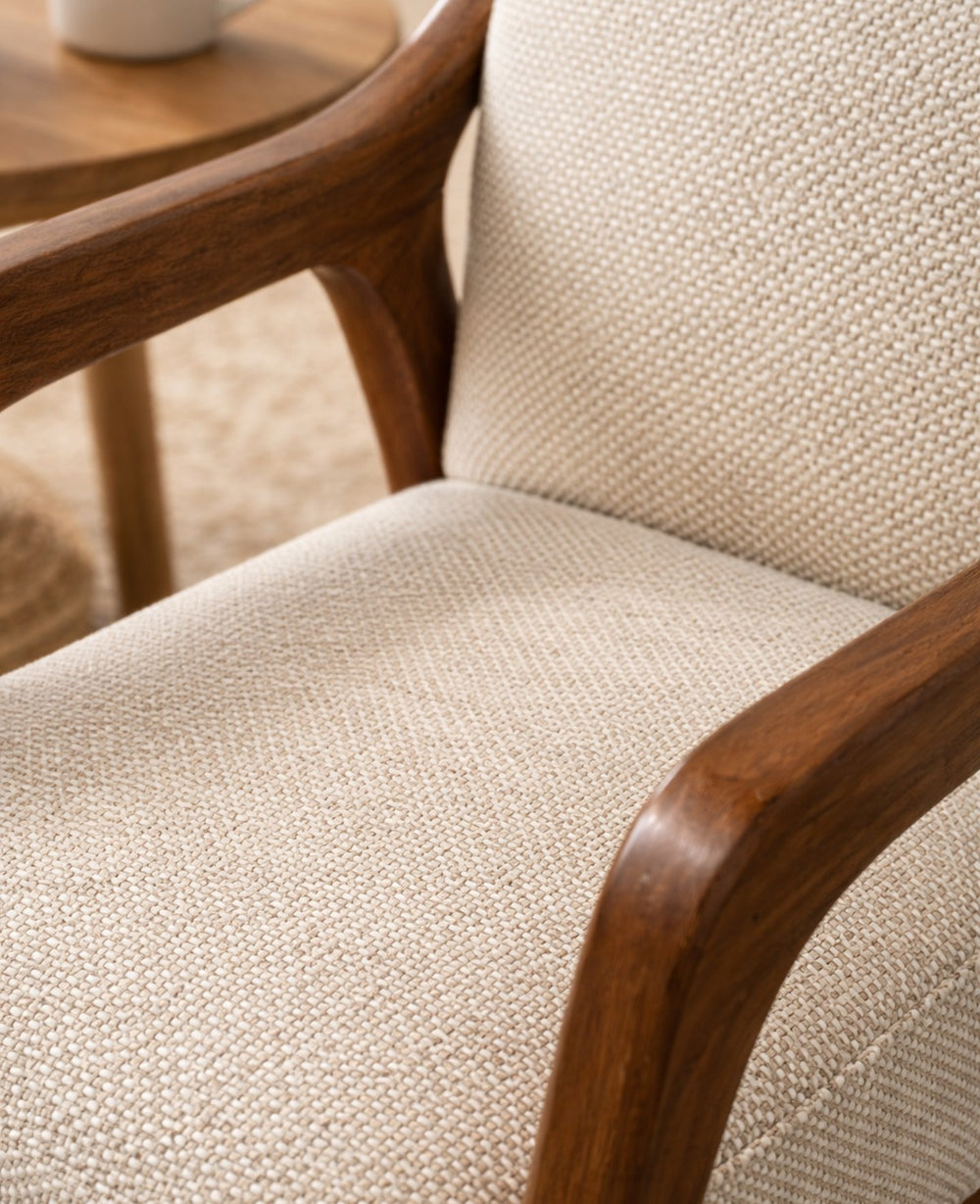 כורסת עץ ליאור