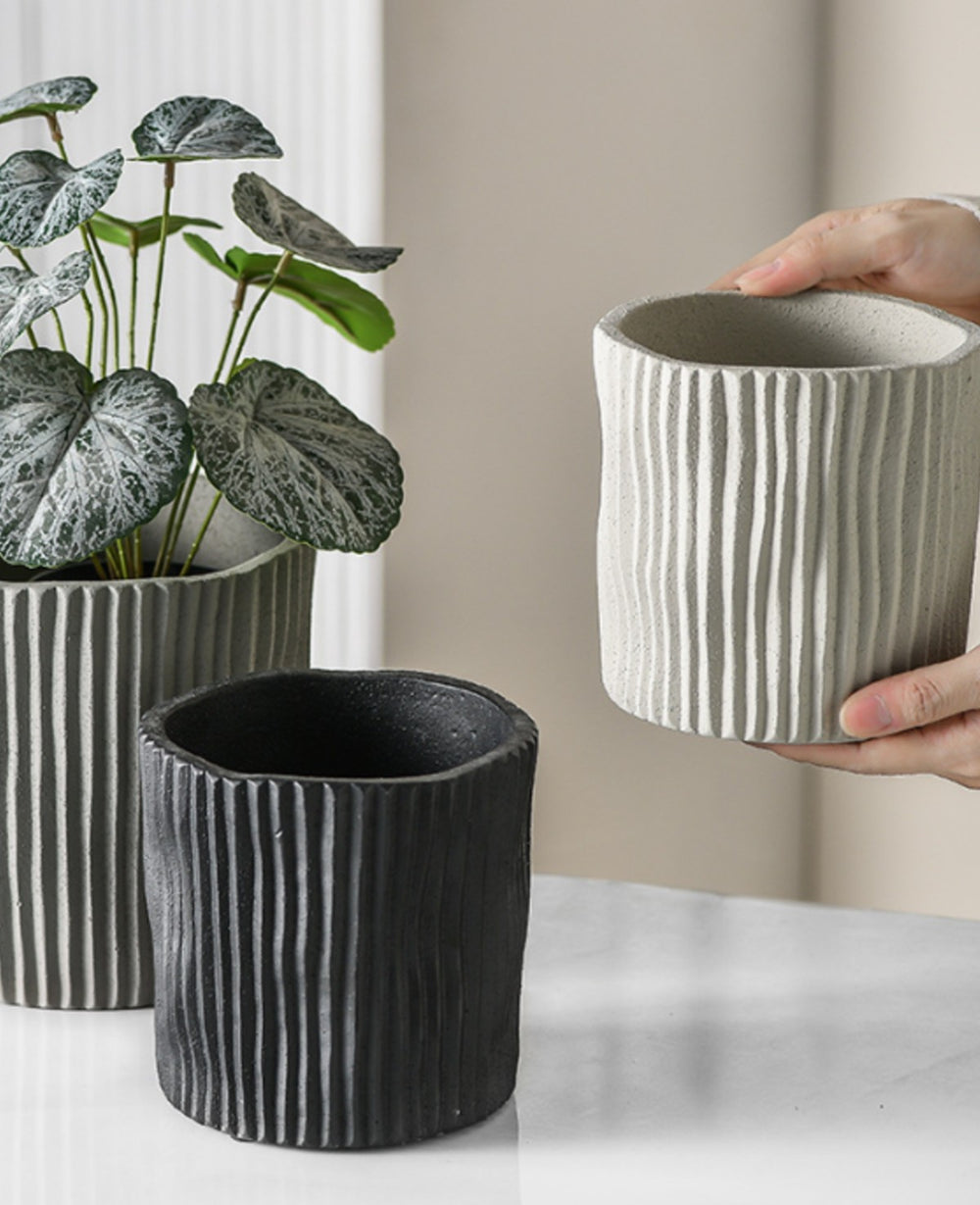 כלי בטון לעציץ לוסי