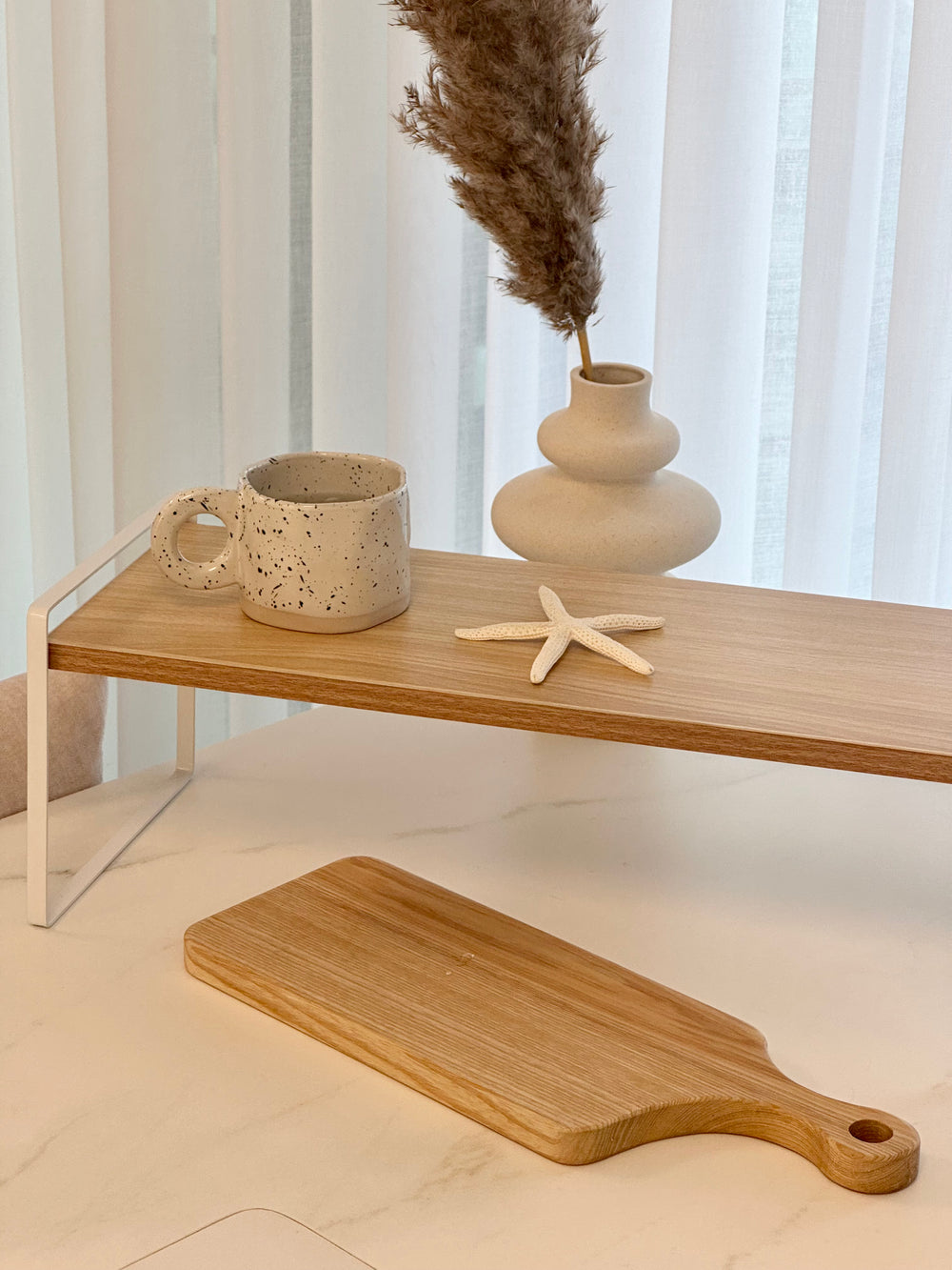 מדף שולחני לבן METAL STAND