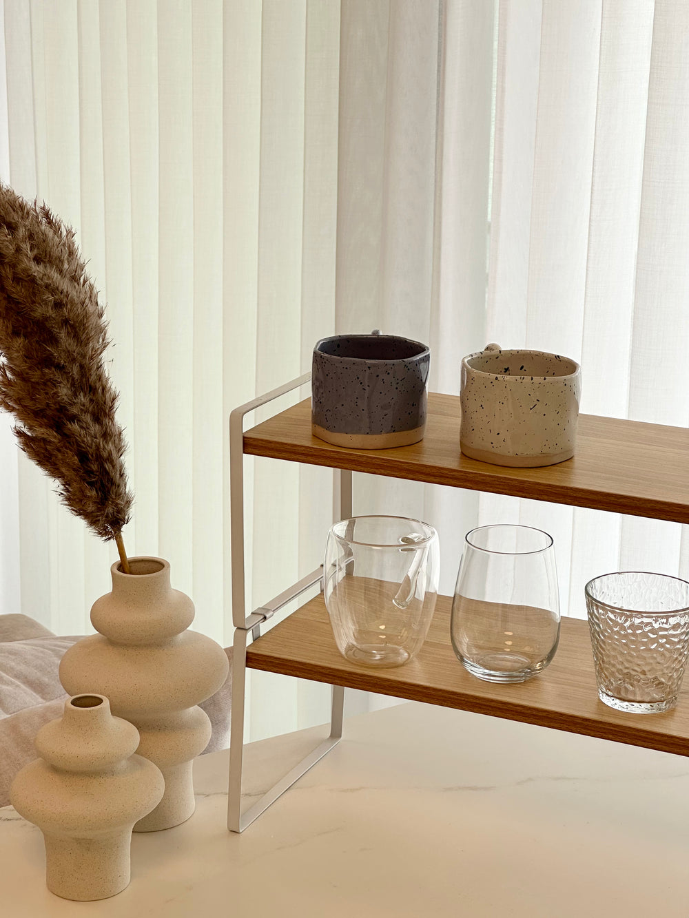 מדף שולחני לבן כפול