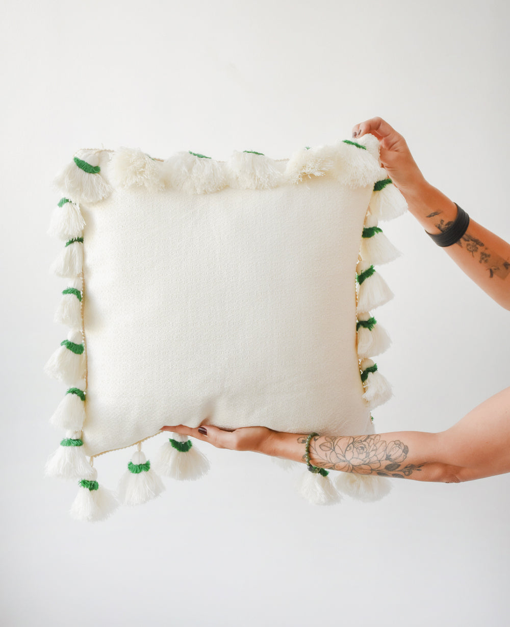 כרית נוי גרין גדילים