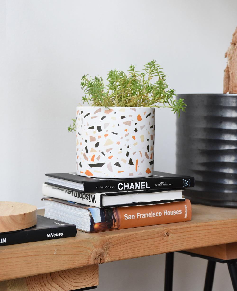 כלי לעציץ טרצו