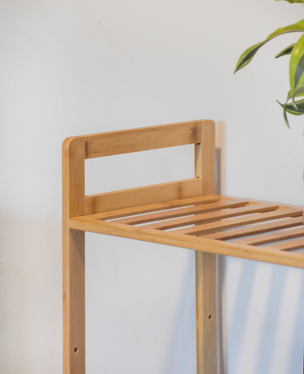 כוננית במבוק CONANIT